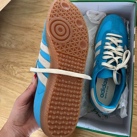 COPY - SPORTY & RICH Adidas Sambas OG - Picture 2 of 5